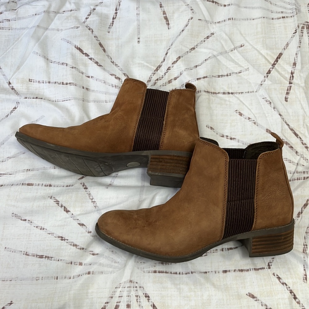 Ankle boots